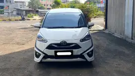 Km 30rb toyota sienta q matic cvt 2021 putih pajak panjang
