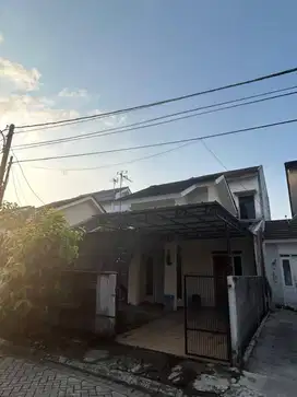 Citra Indah City Bukit Vignolia LT120/LB140 SHM Renovasi 2 Lantai Nego
