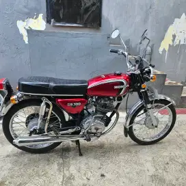 Honda cb100 tahun 78 full orsinil