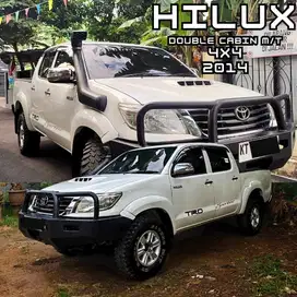 Hilux Double Cabin M/T 4x4 2014