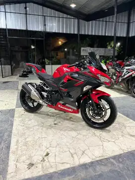 NEW NINJA 250 ABS SMARTKEY LOW KM LIKE NEW