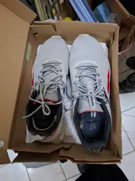 Sepatu original reebok
