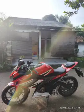 Jual Honda CBR 150R 2016