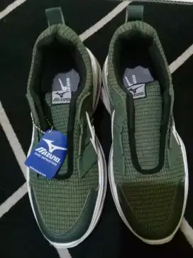 Sepatu santai size 40