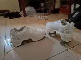 Sepatu Roda lipat