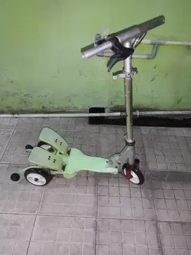 Autoped roda 3 atau skuter roda 3 Rp.125rb