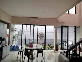RUMAH ASTORIA PARK BABATAN PANTAI