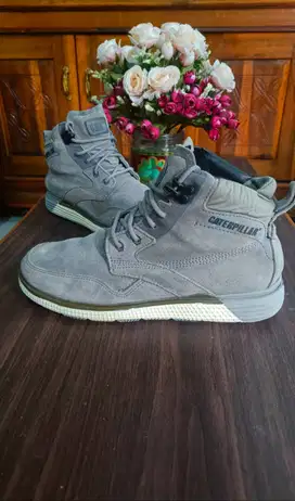 Sepatu Caterpillar size 41 original