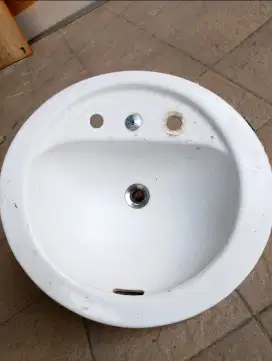 Wastafel bulat TOTO