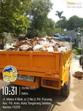 Jasa buang sampah dan pengurugan puing