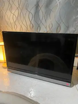 Tv Toshiba 24  LED TV HITAM