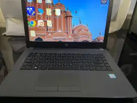 Laptop HP 240 G6 i3 / RAM 8GB / SSD 256GB / 14” / Win 11