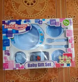 Alat Makan Bayi