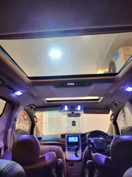 Toyota Alphard Vellfire