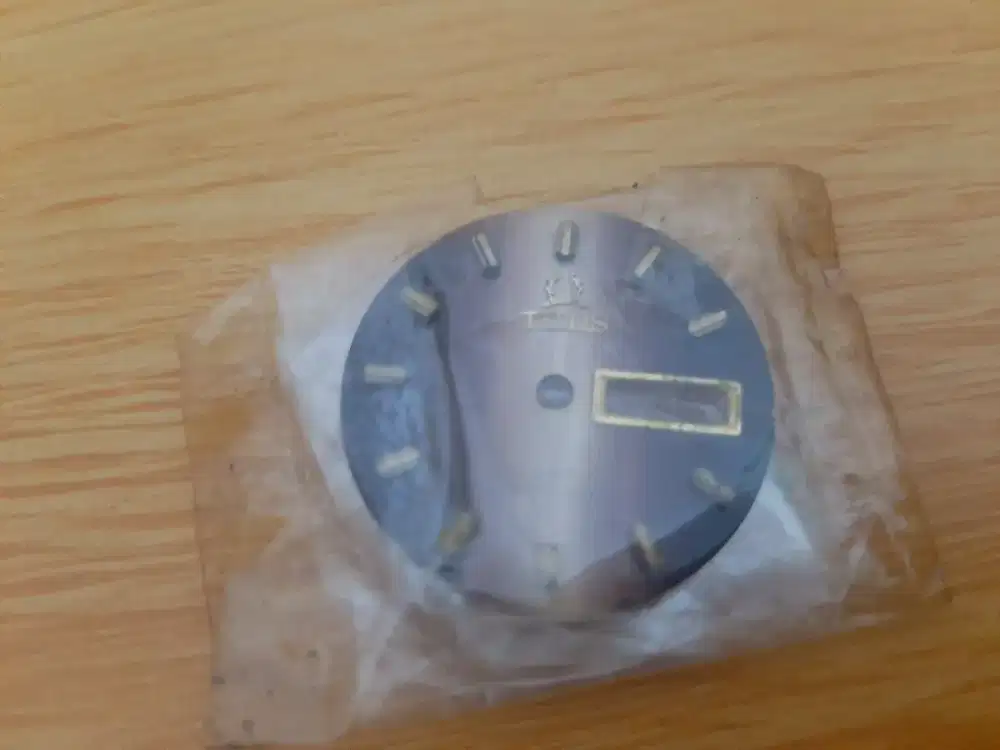 Titus dial automatic