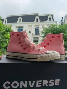 Sepatu converse wanita
