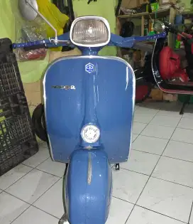 Vespa super tahun 75