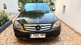 SUPER RARE Mercedes-Benz C200 Compressor W204 - Low KM 60rb