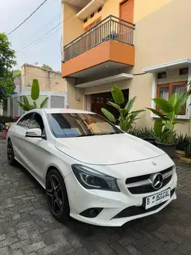 Mercedes benz Mercy CLA 200