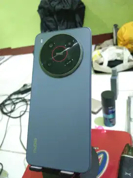 Nubia V70 max 6/128