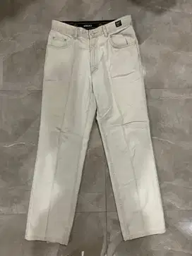 Zara , etc - Celana panjang cowok jeans nude / cream