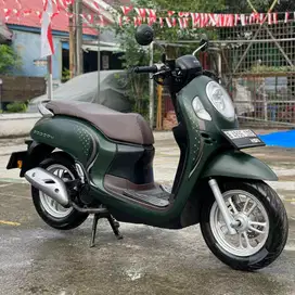 Scoopy 2024 Prestige Keyless