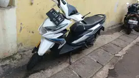 Honda Beat tahun 2017 warna putih