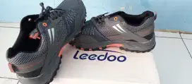 Sepatu Hiking Outdoor/Touring