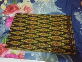 Kain tenun/sarung adat khas NTT