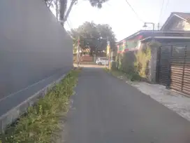 Dua Muka: Tanah Dalam Kompleks, SHM P