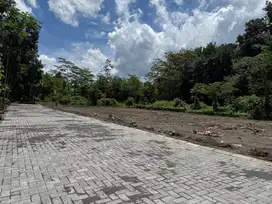 Tanah Siap Bangun Belakang Kampus UII Jogjakarta
