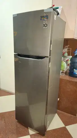 DIJUAL KULKAS 2 PINTU MERK LG GNB272SQCB