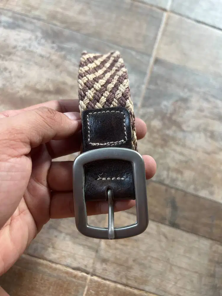 Ikat pinggang National geographic