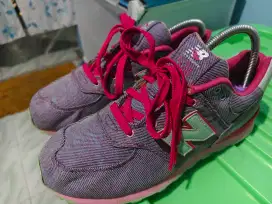 Sepatu New Balance 574