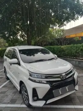 Veloz 1.5 AT White Pemakaian Pribadi KM Rendah.