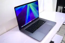 MacBook Pro 2019 15inch Touchbar.CORE i7.RAM16GB.SSD 512GB.VGA RADEON