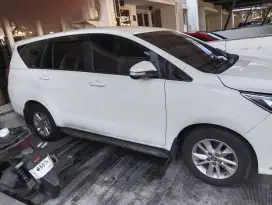 Innova putih  Reborn V, 2400cc diesel tgn 1
