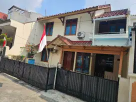 Disewakan Rumah 2 lantai di Jakarta Utara