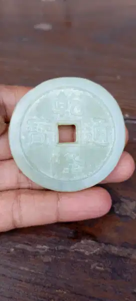 Liontin Giok Ukir Natural Carve Jade Pendant