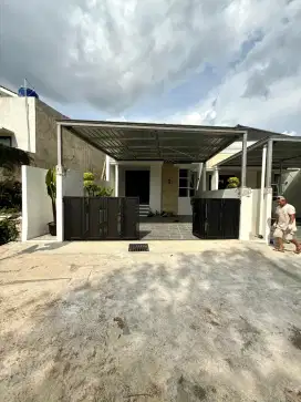 Rumah Mewah Startegis Tepi Jalan Aspal Dekat Budi Mulia Tajem