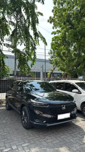 HRV SE CVT 2024 Hitam