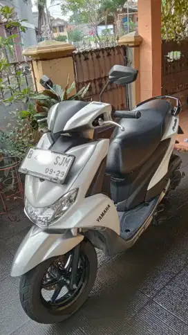 Jual Motor Pakai Sendiri Terawat Pemakaian Jarak Dekat
