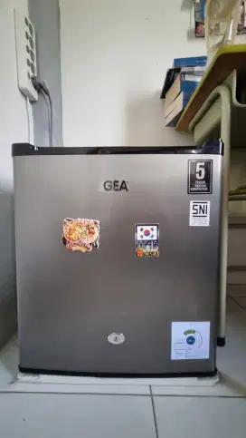 GEA Kulkas Mini Bar GMB-50