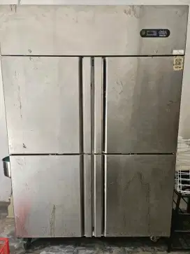 Gea upright freezer