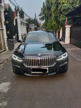BMW 730Li 2022 Bensin