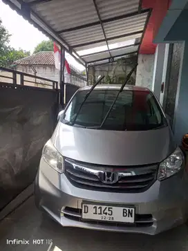 Honda Freed 2012 Bensin