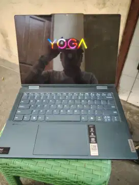 Lenovo yoga 7i ram 16 ssd 512