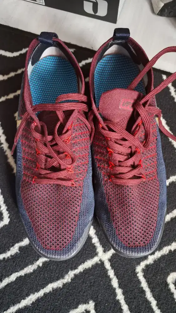 Preloved sepatu cowok vapormax