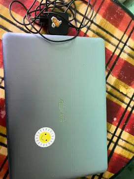Laptop Notebook Asus tipe X441M