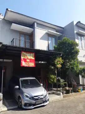 Jual rumah lingkungan nyaman